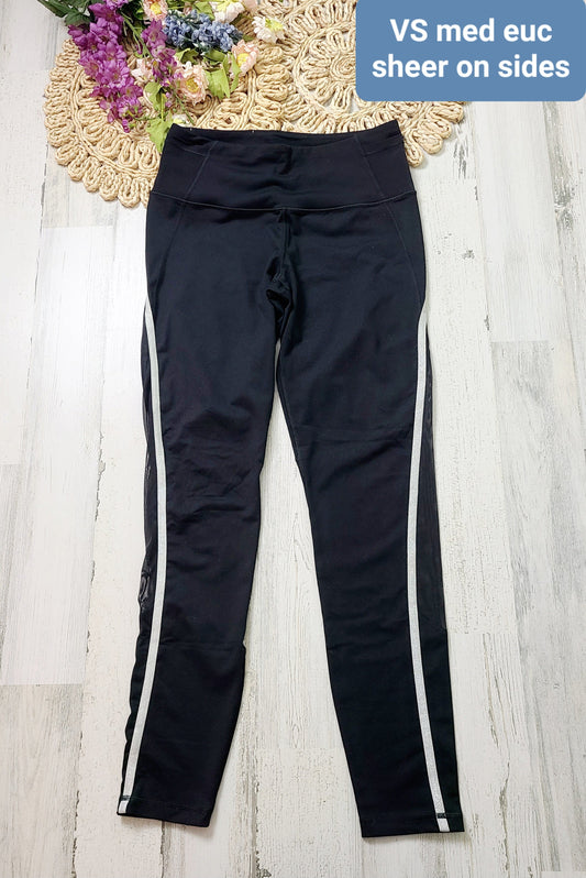 vs black leggings