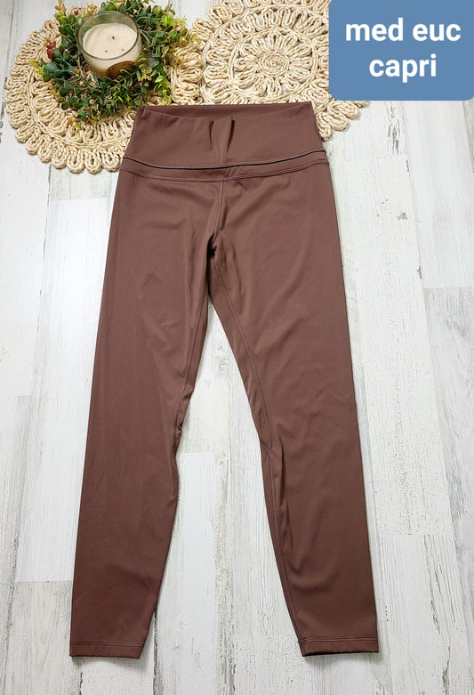 no-brand-capri