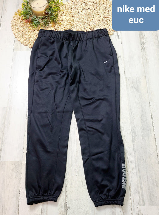 nike joggers