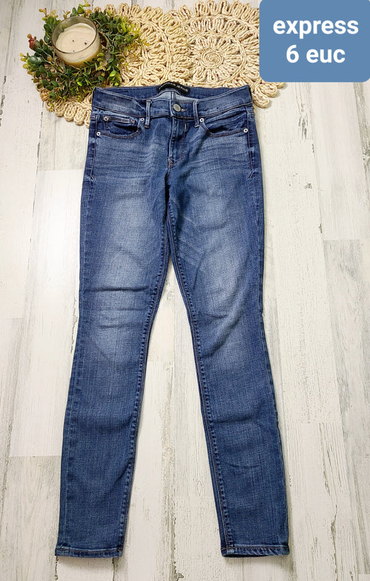 express 6 skinny
