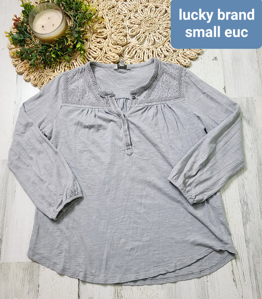 lucky brand gray top