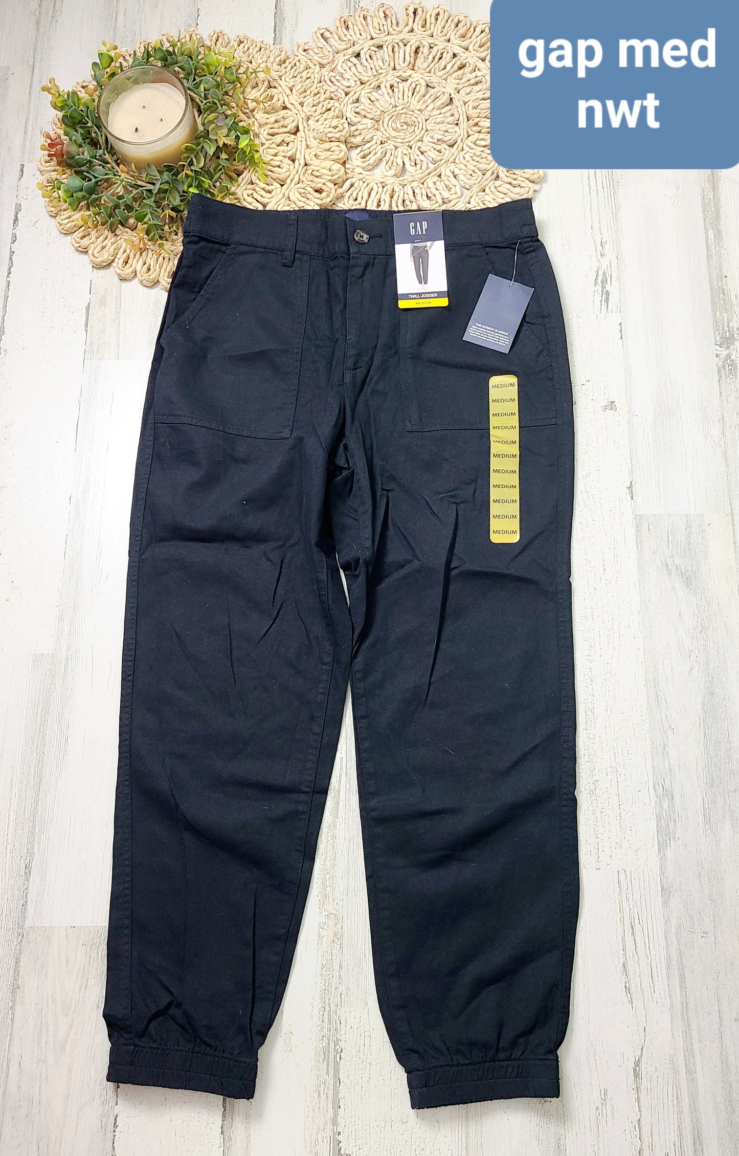 new gap jogger pants