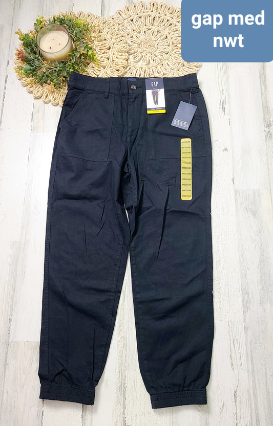 new gap jogger pants