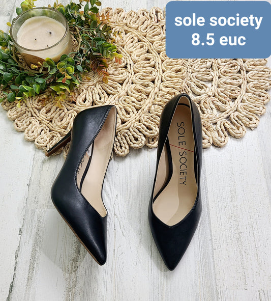 sole society black heels