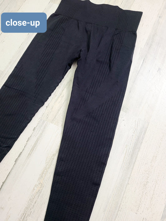 medium textured leggings