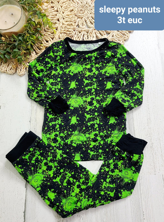 sleepy peanuts st pattys day