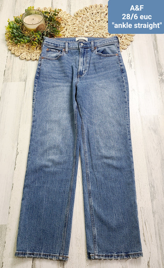 a&f ankle straight 6