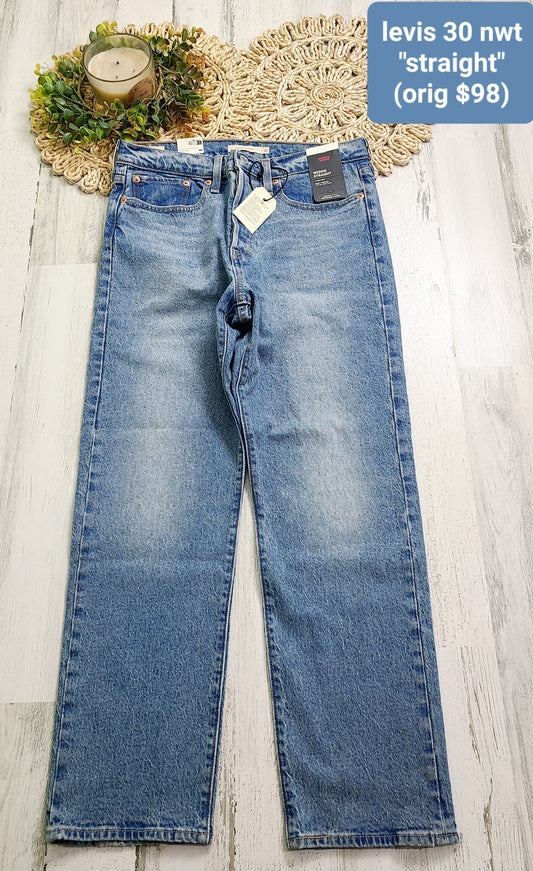 new levis straight