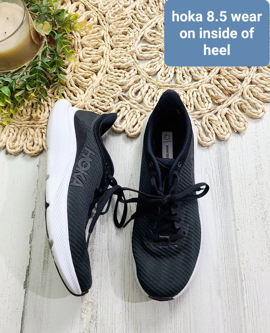 hoka black shoes