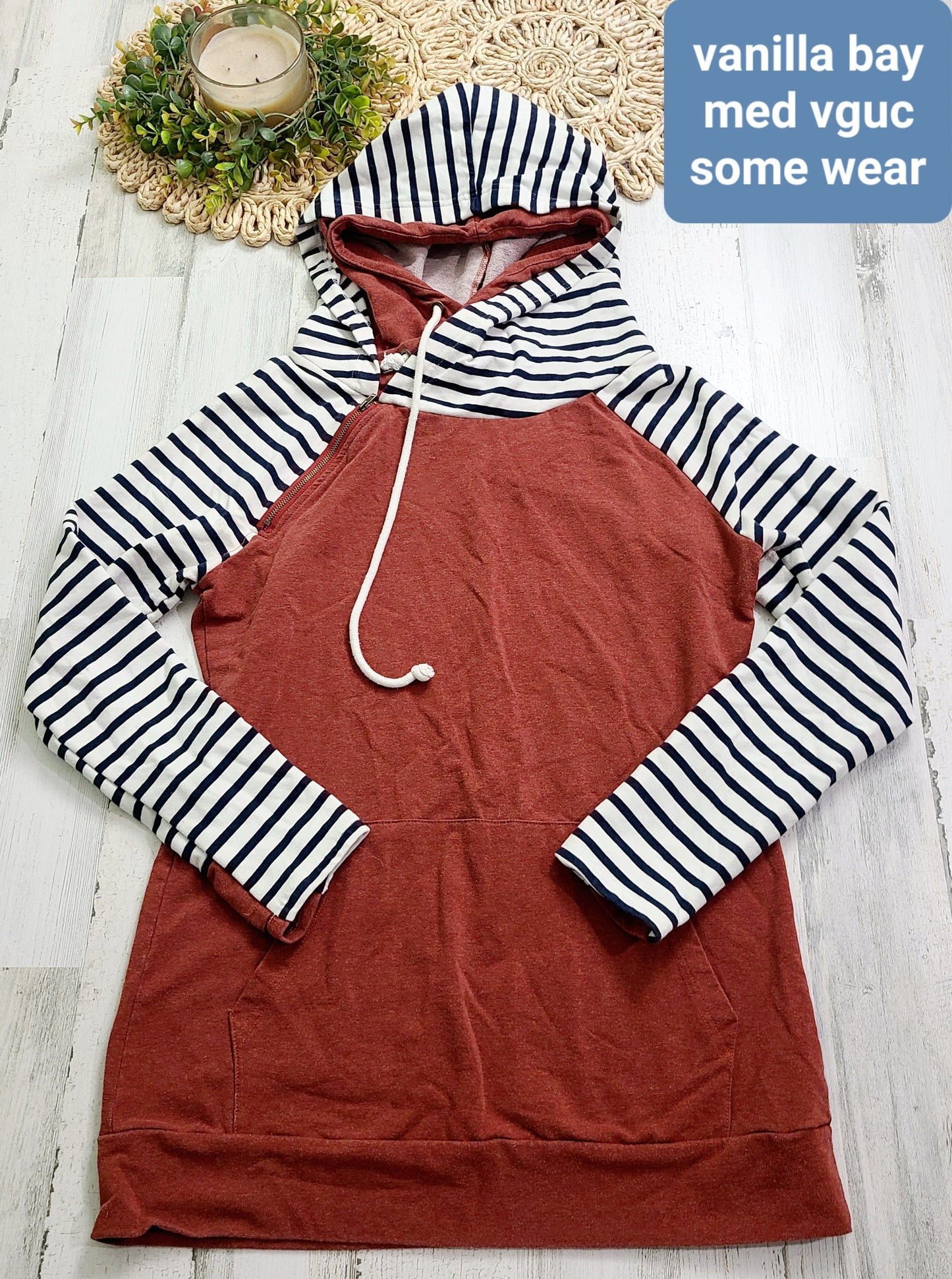 vanilla bay hood striped sleeves