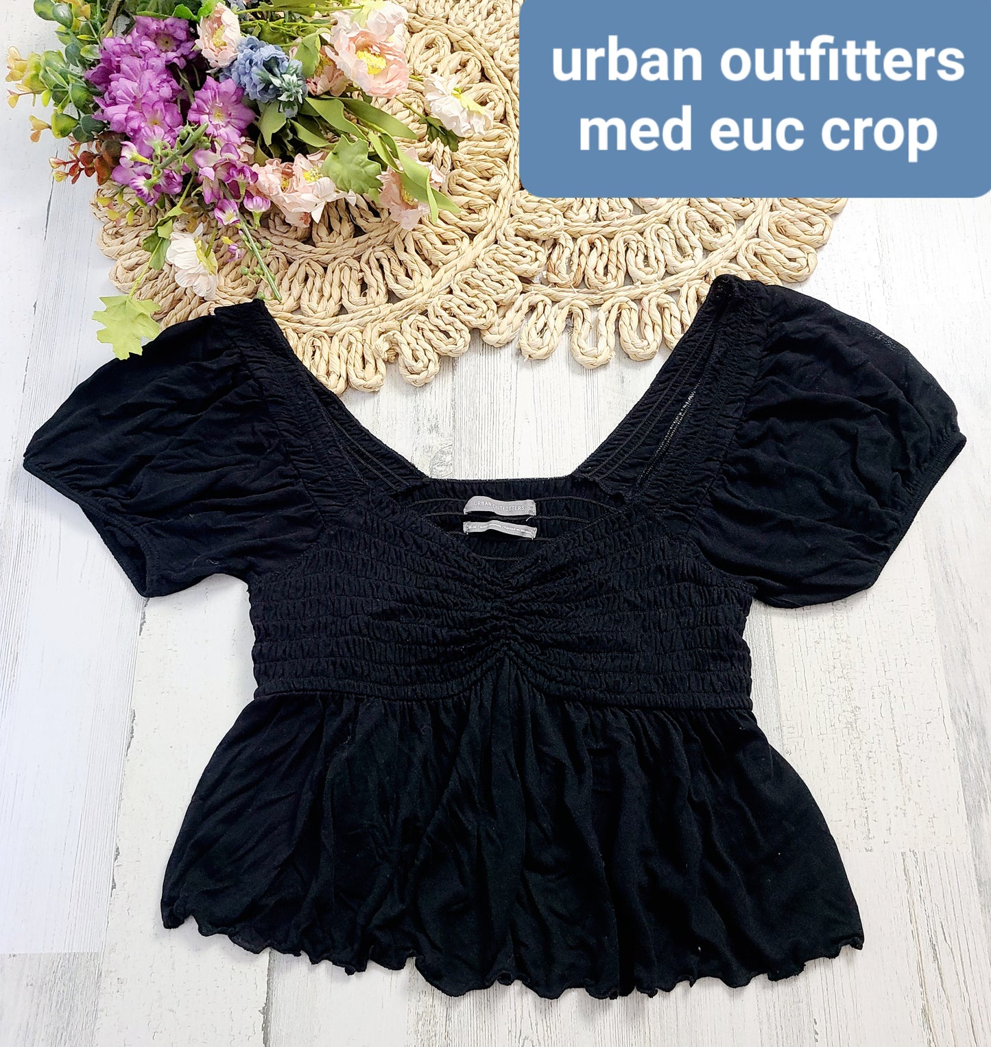 urban outfitters crop black top