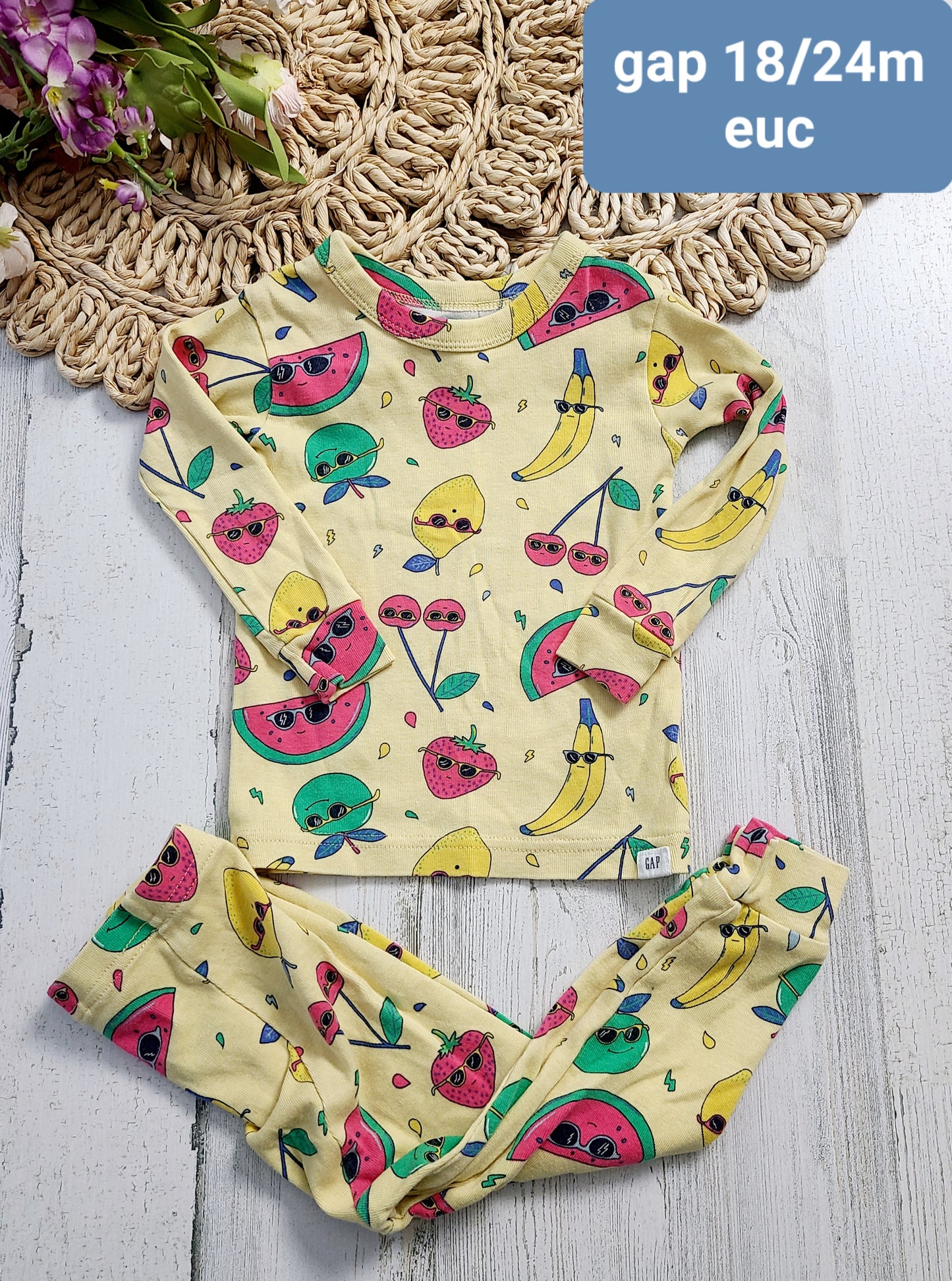 gap fruit yellow pj