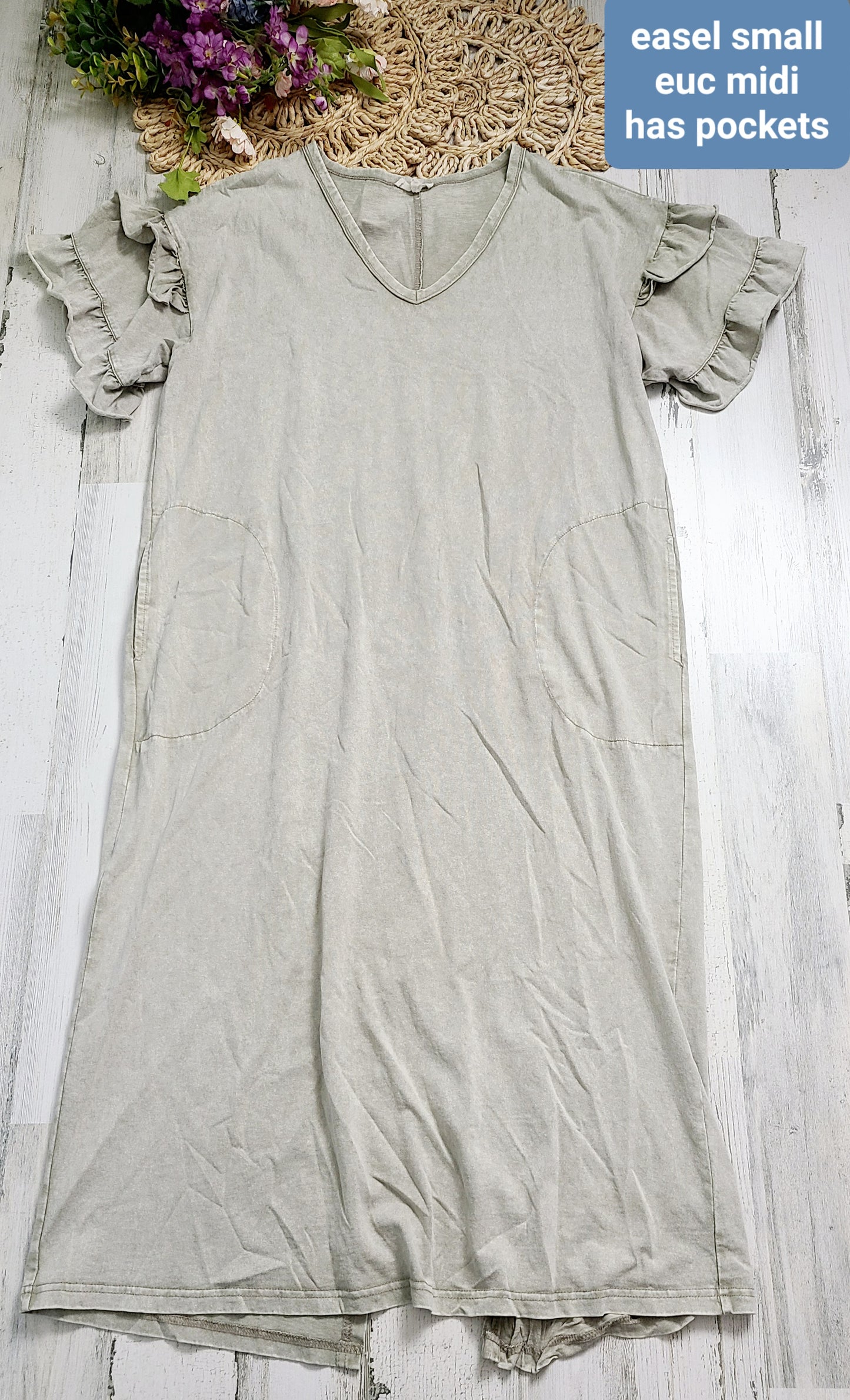 oversized easel dress midi ruffle sleeves