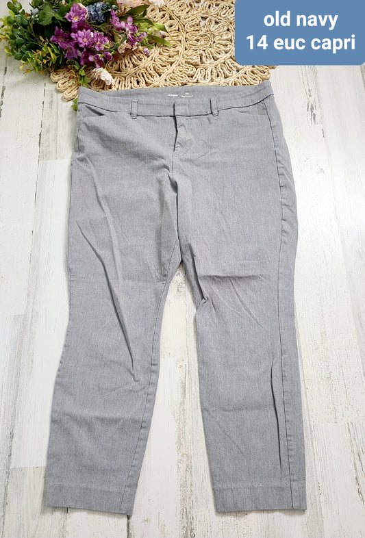 old navy gray capri pixie
