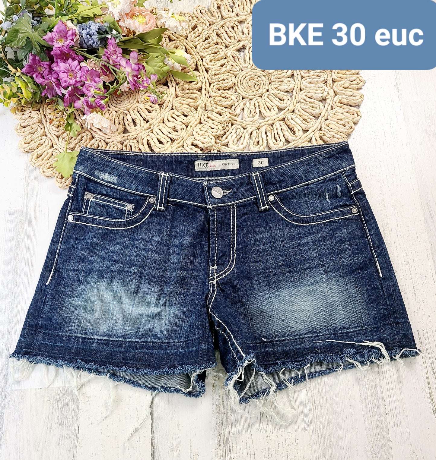 bke raw hem shorts sz 10