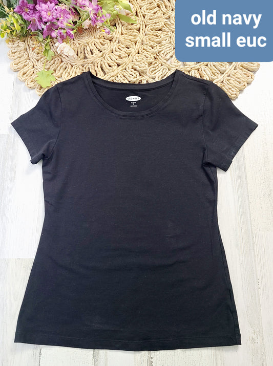 old navy black fitted basic tee