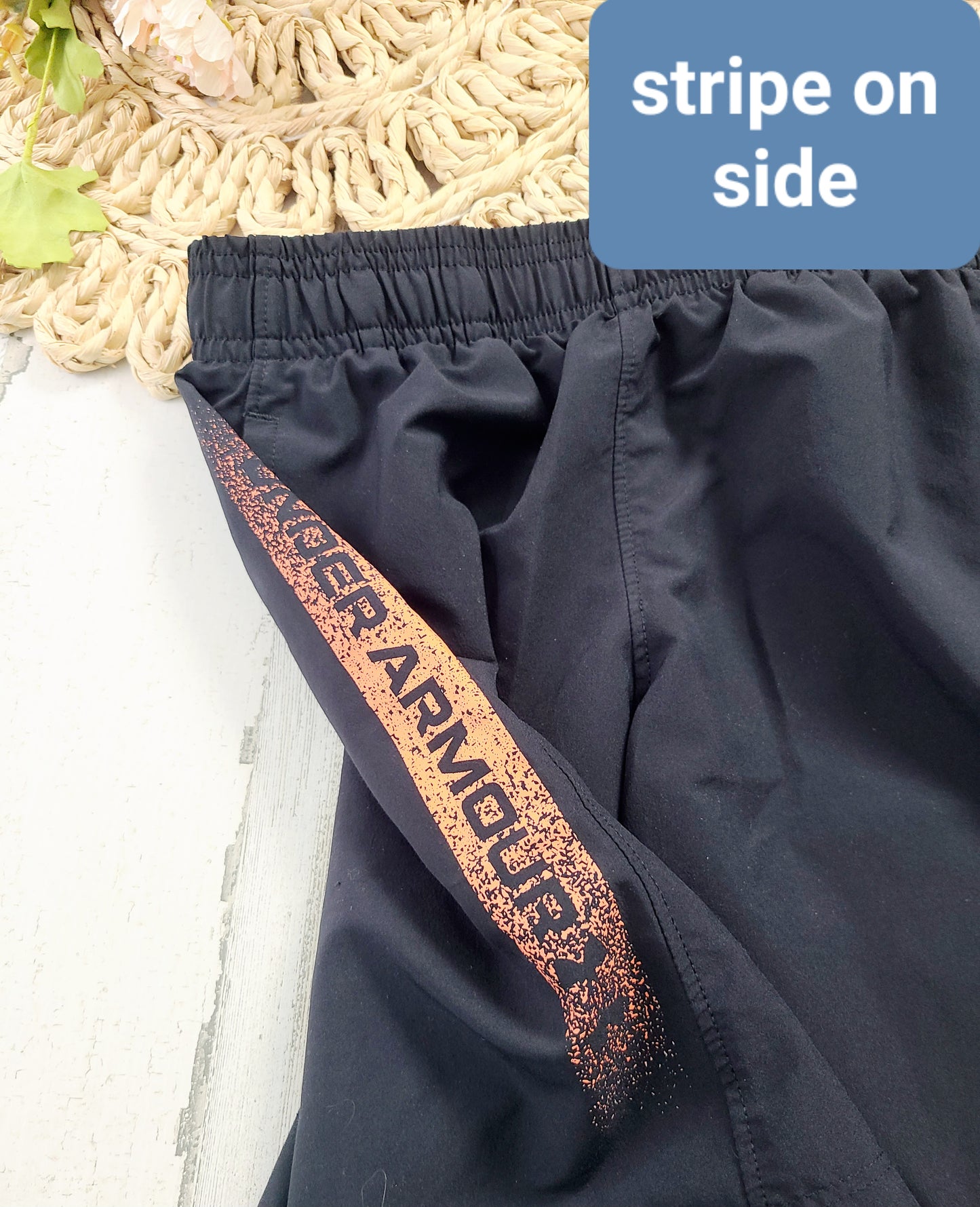 black ua shorts