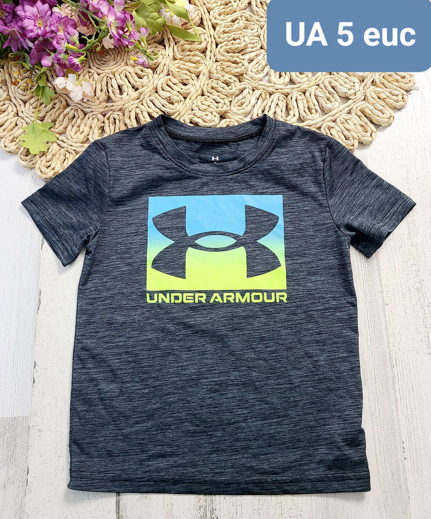 gray blue yellow under armor tee