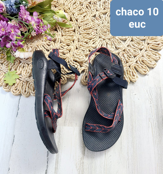 chaco sandals 10