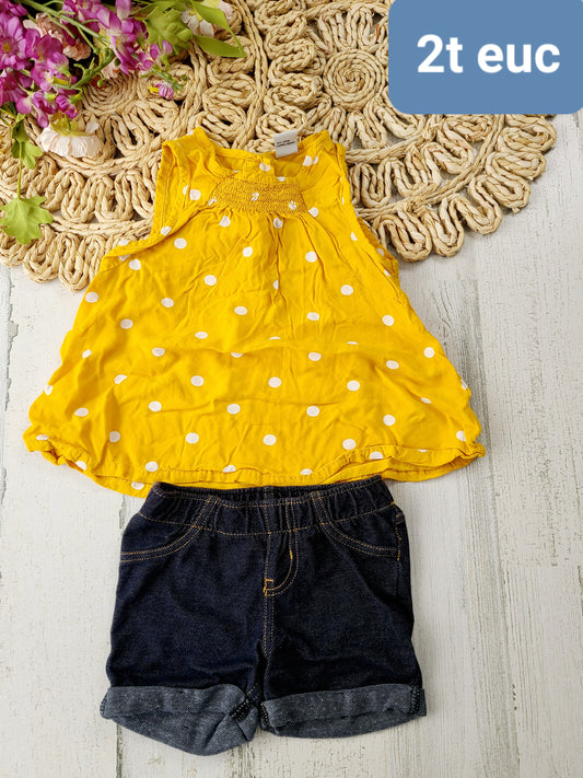 mustard tank and jean shorts old navy