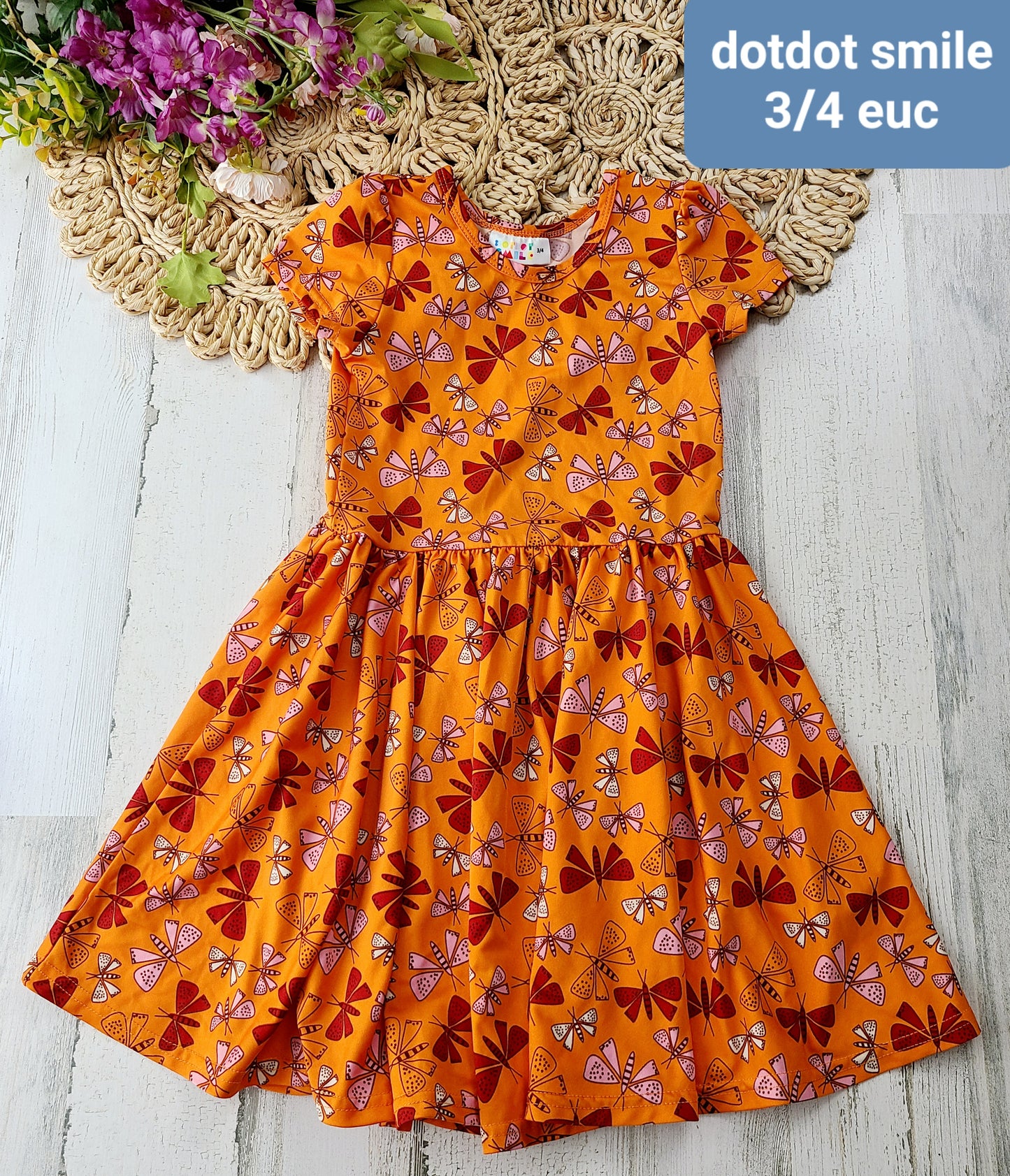 dot dot smile orange butterfly