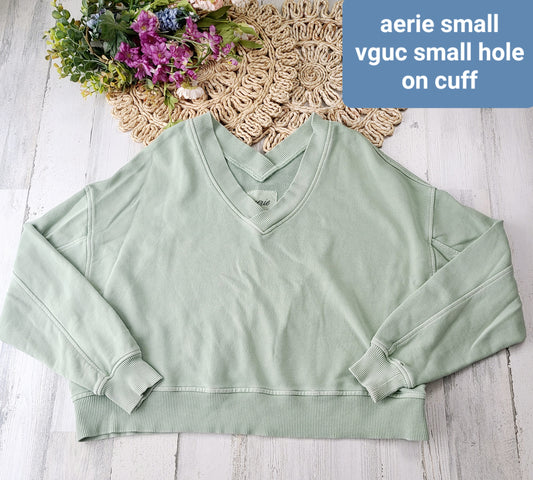 aerie light green vneck crew