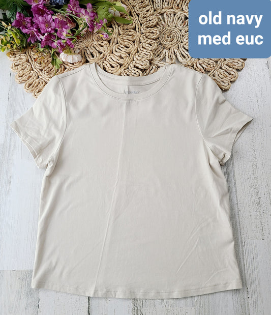 old navy medium ivory tee