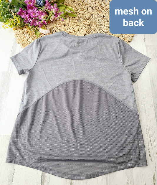 nike medium mixed fabric tee