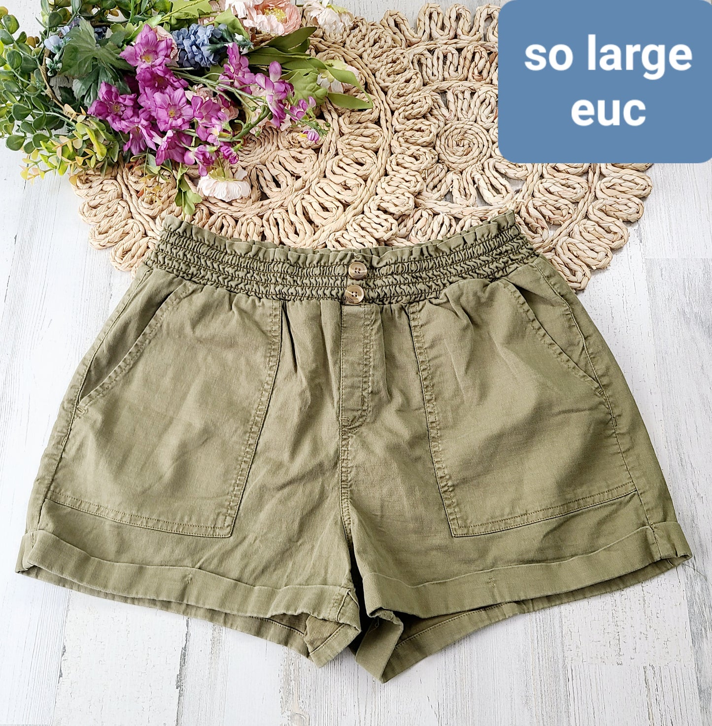 so large green shorts square pocket
