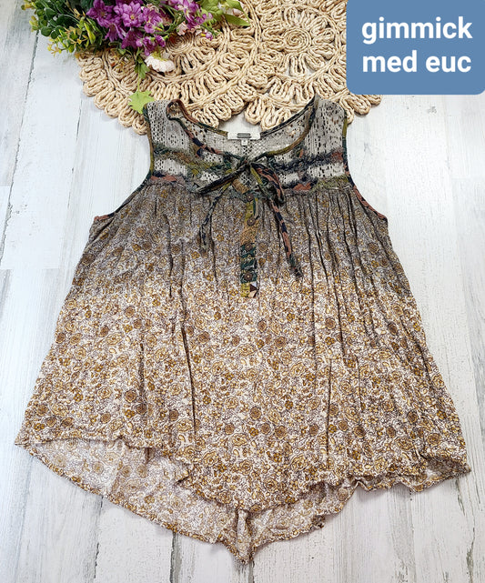 gimmick brown tank