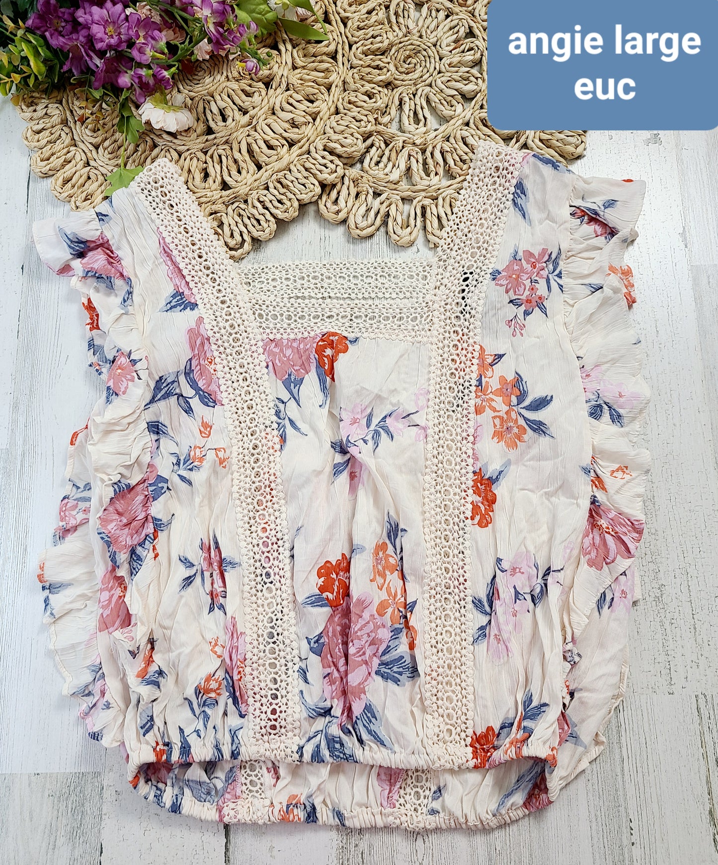 angie ruffle sides large