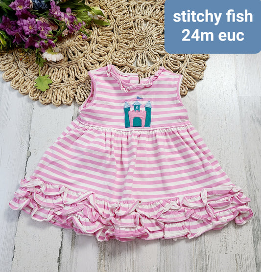 stitchy fish disney castle euc