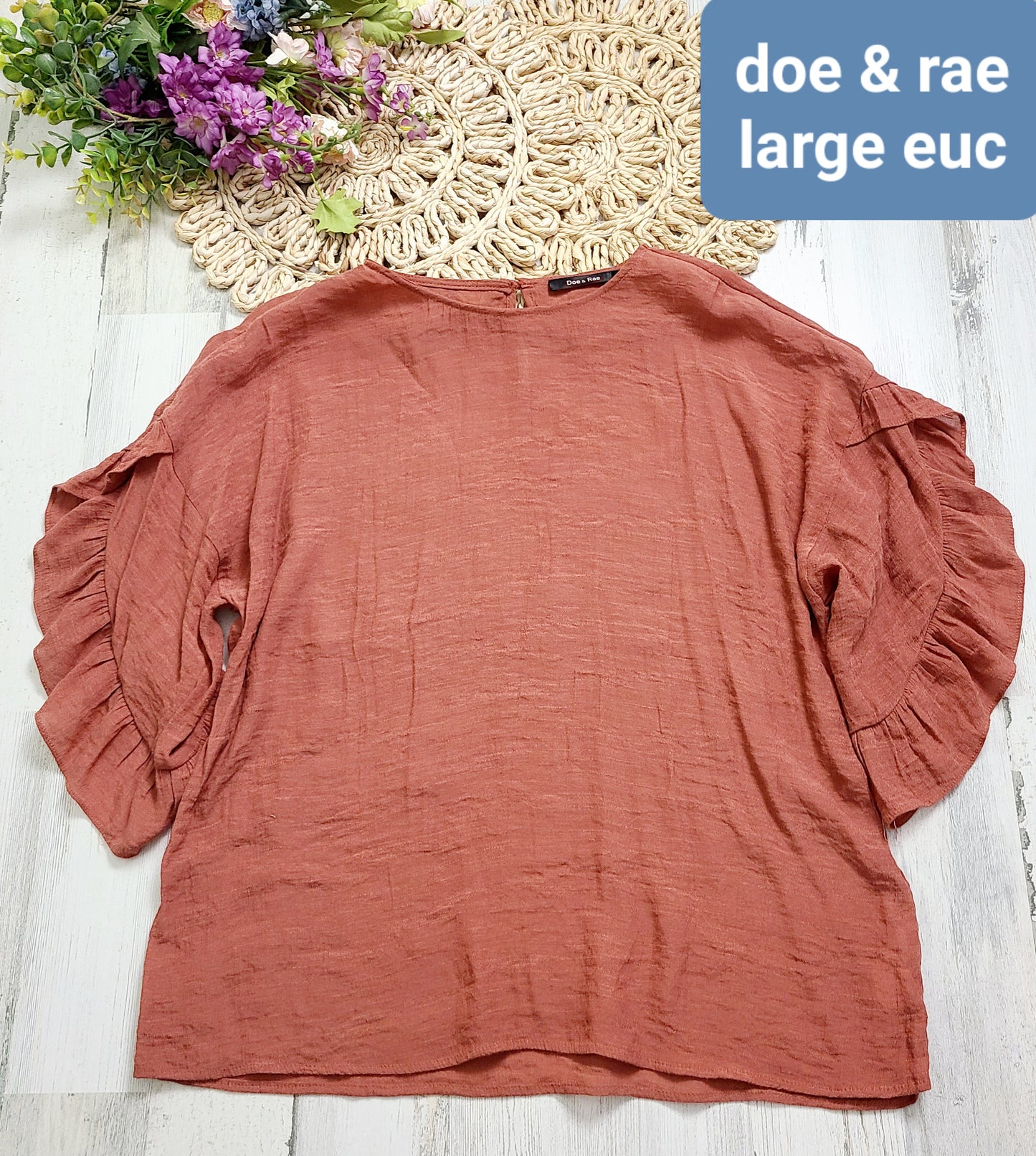 doe & rae ruffle sleeve