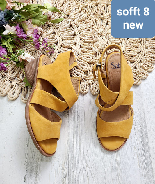 sofft new mustard heels
