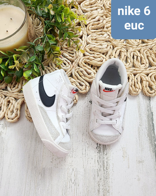 white high top nikes 6c