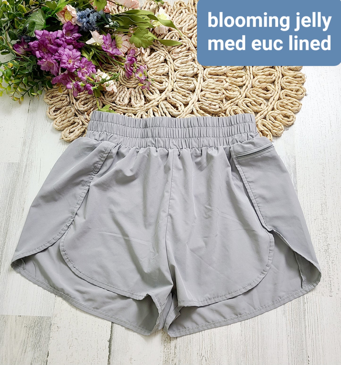 blooming jelly gray shorts