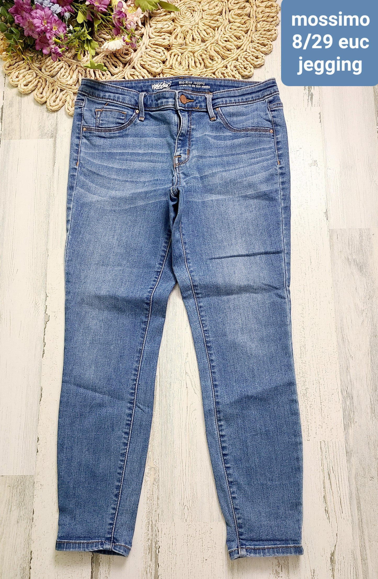 skinny jegging mossimo