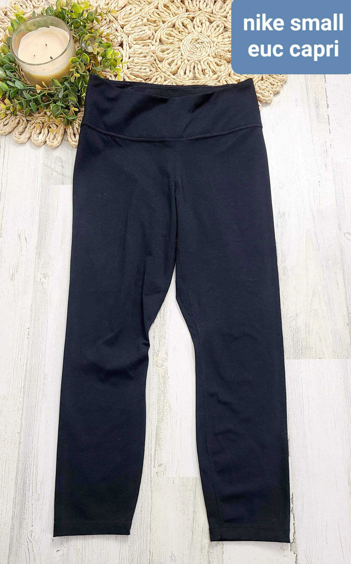 capri nike womens small