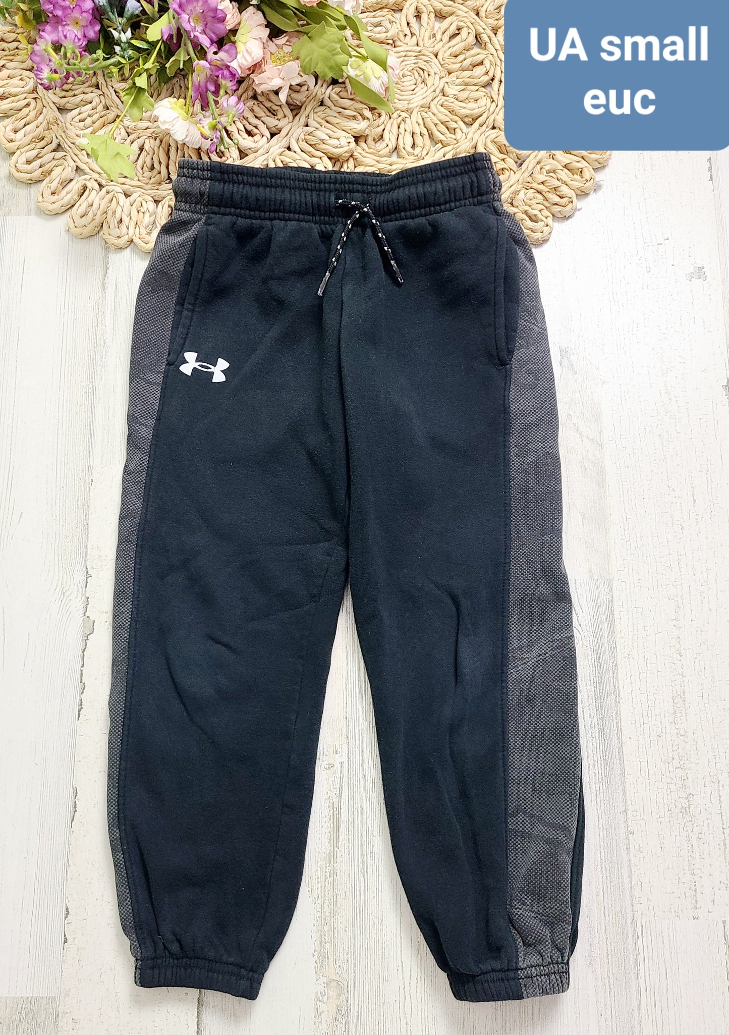 ua joggers boys small