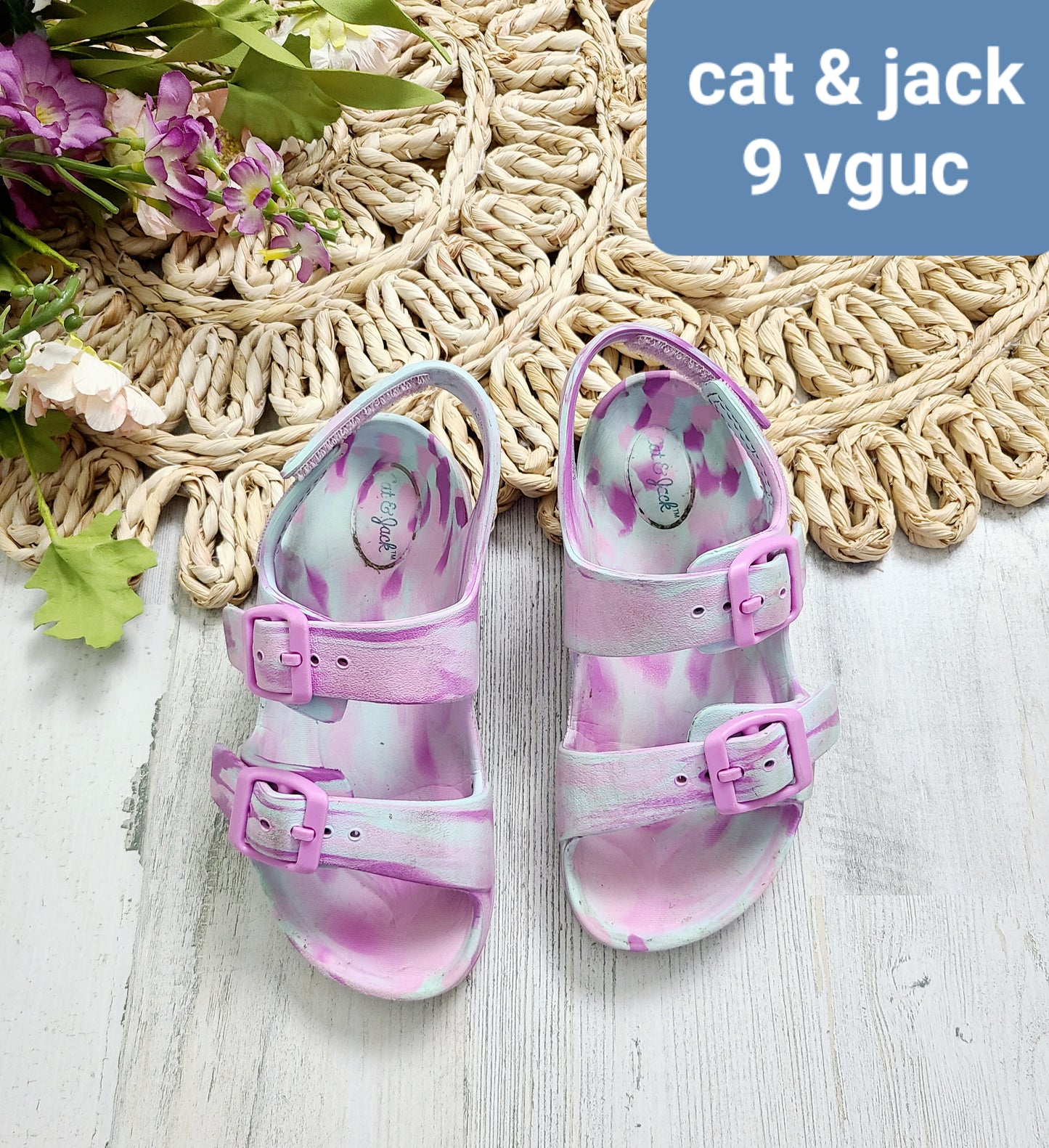 9c c&j sandals
