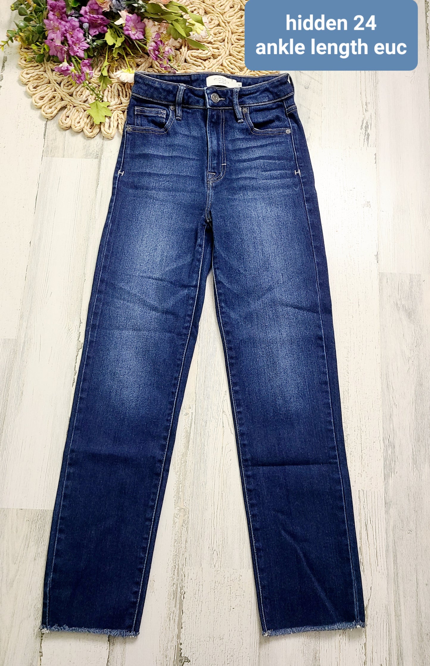 hidden xs raw hem ankle jeans