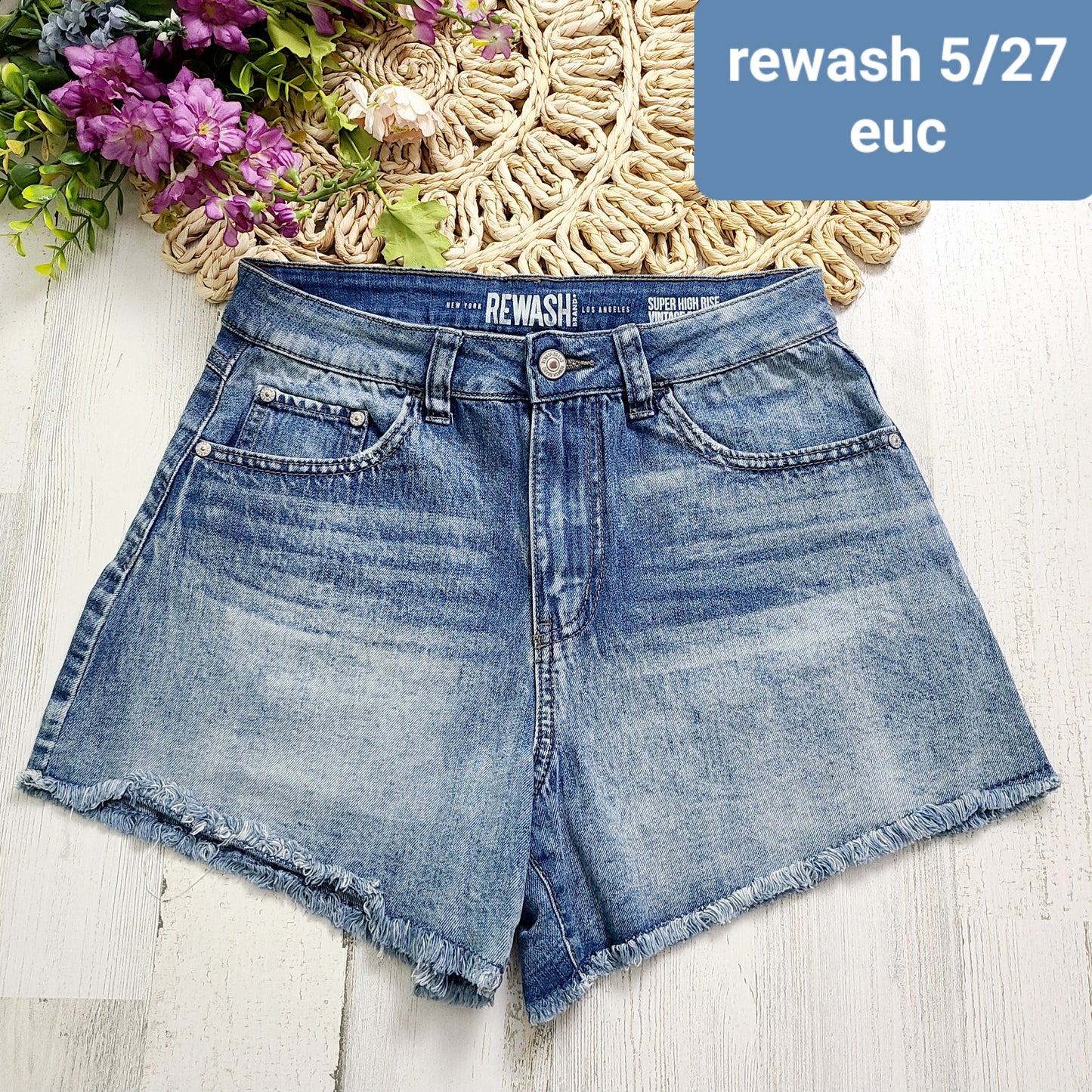rewash jean shorts raw hem small