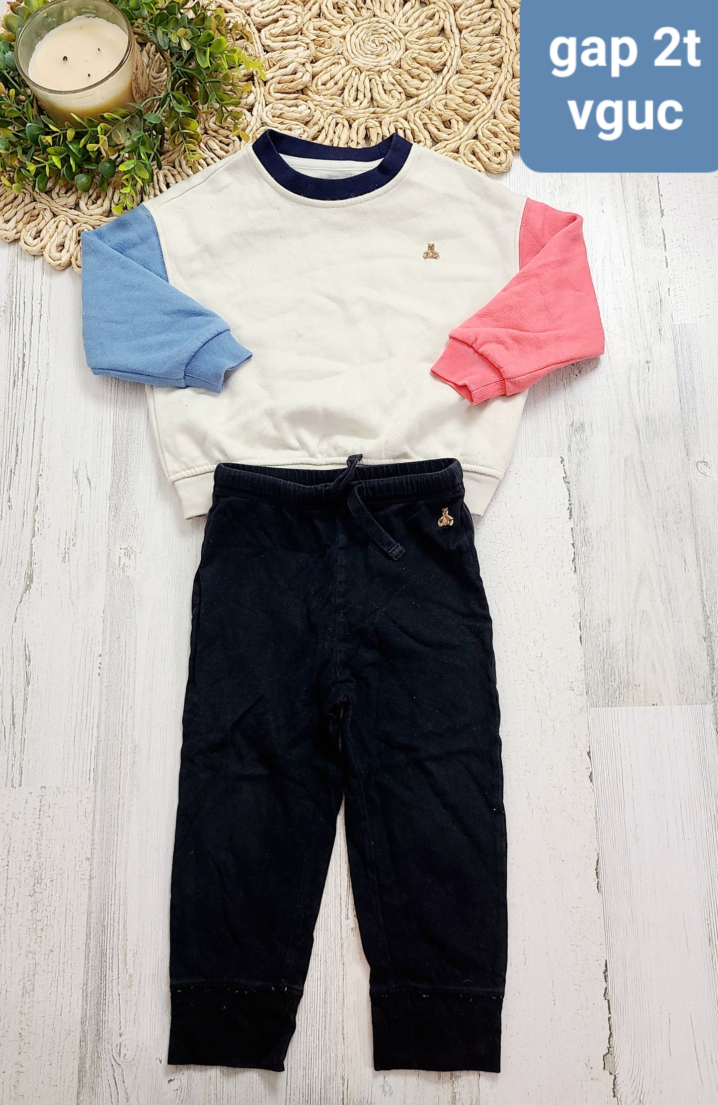 gap blue pink sleeves and pants