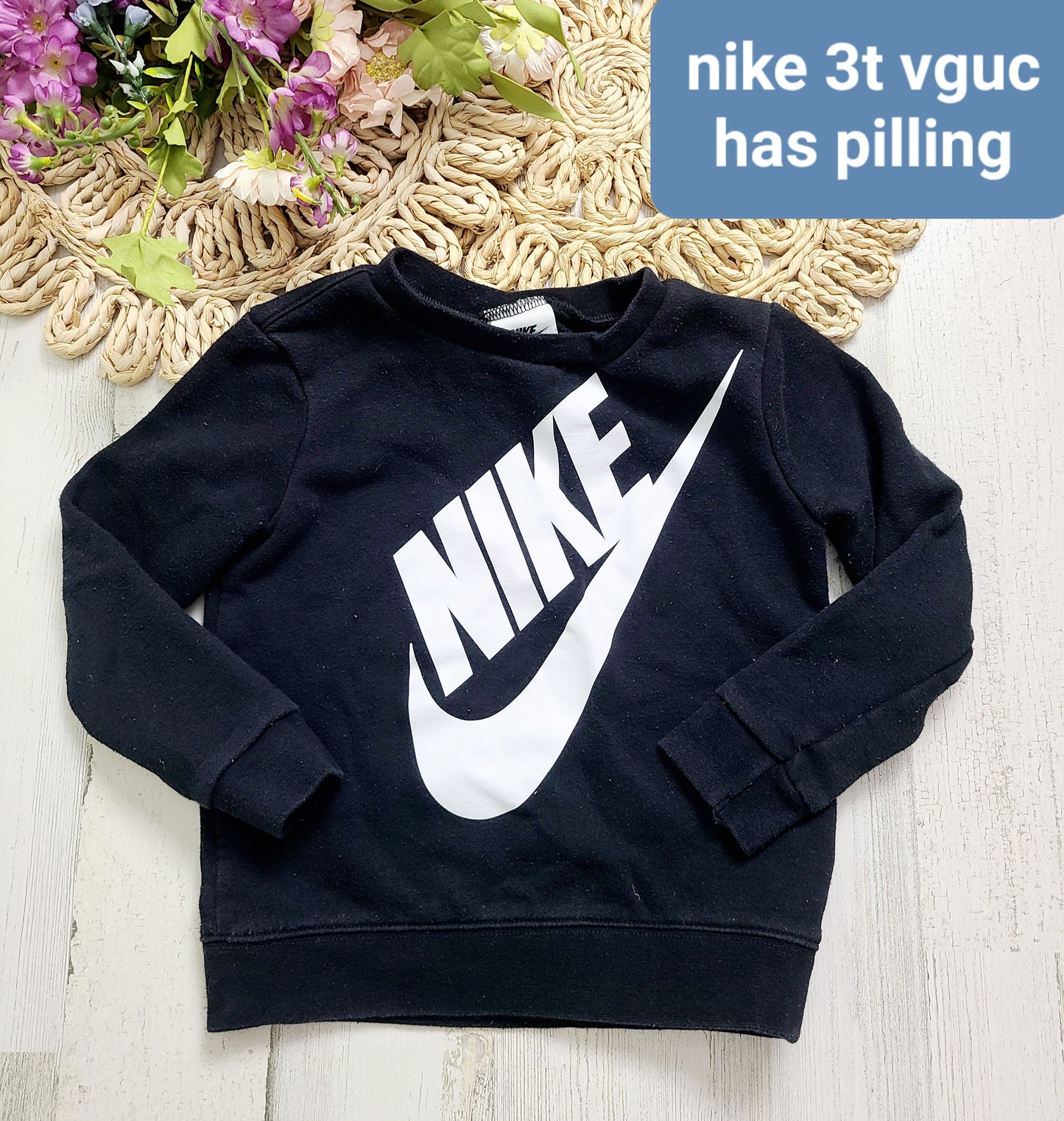 nike black crewneck