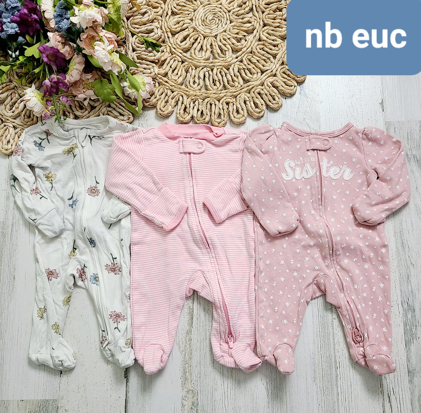 newborn flower stripes sister