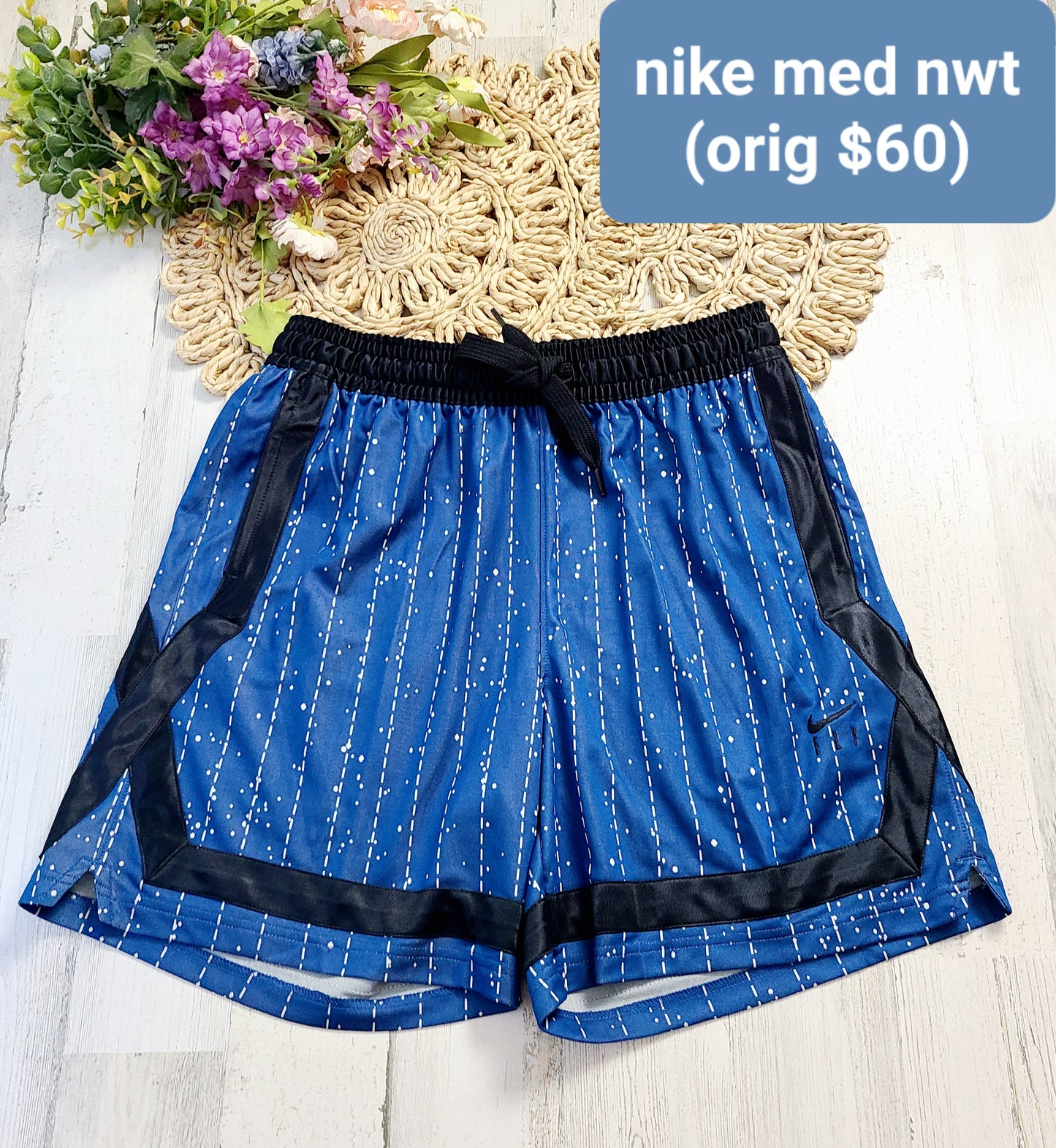 new nike basketball blue with stripes