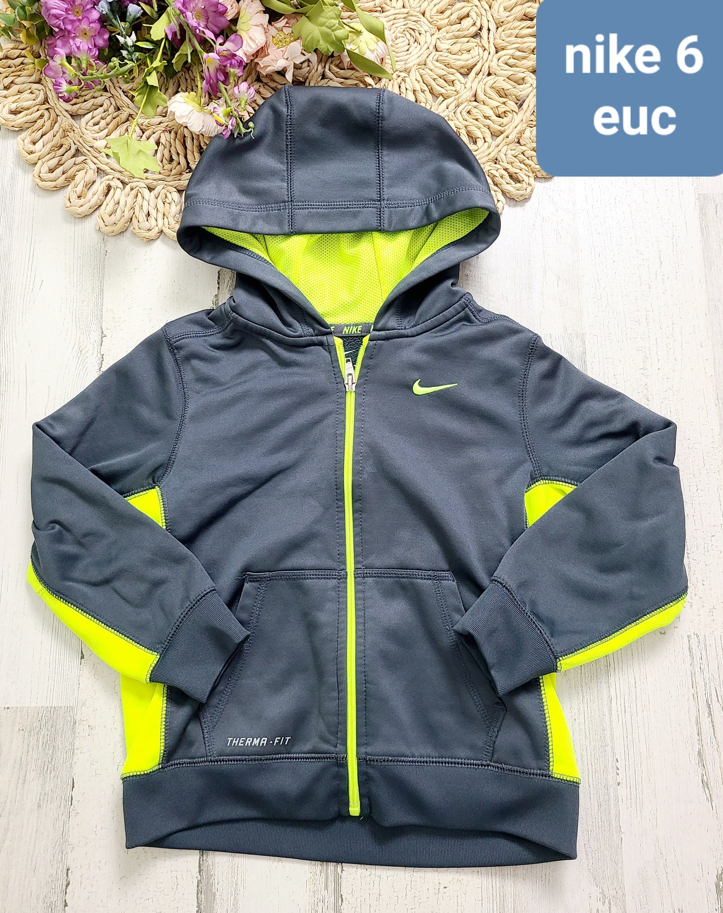 gray yellow zip hood nike 6y