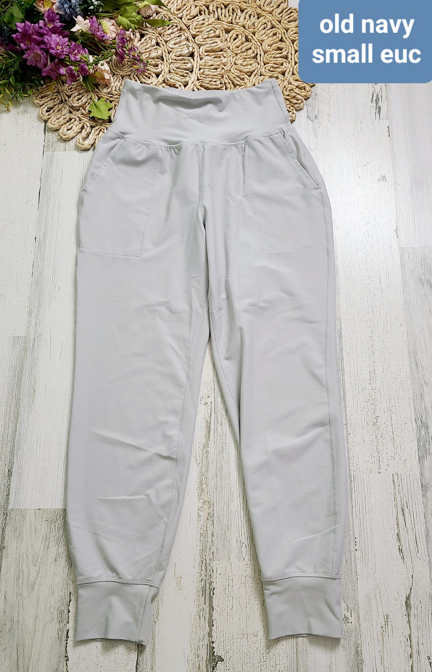 old navy light gray active jogger