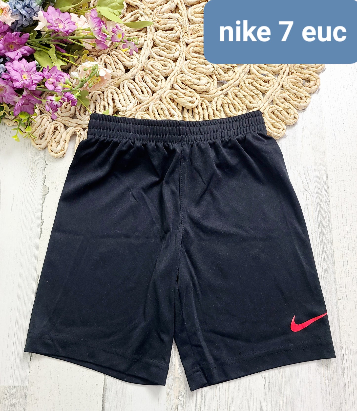 black nike red swoosh boys shorts