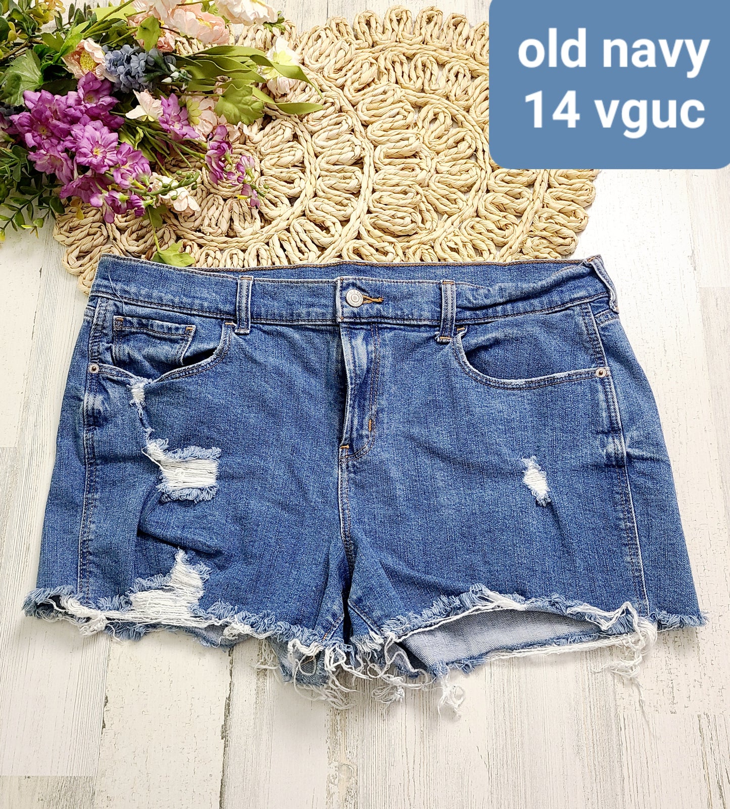 old navy sz 14 distressed shorts